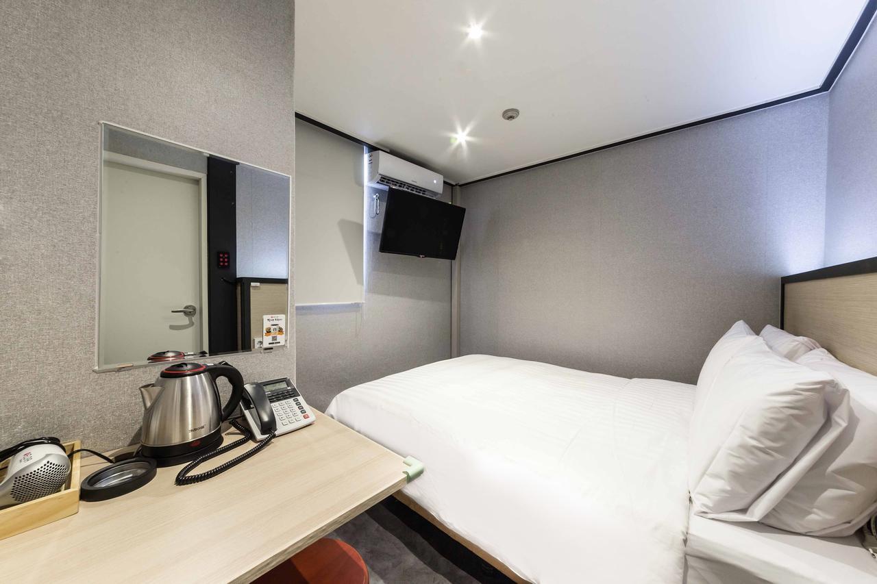 Shire Motel 2*